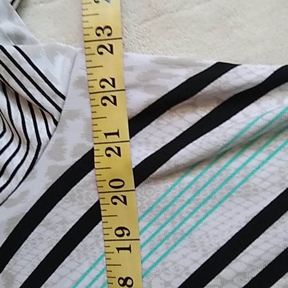 JM Collection zip front tunic - Picture 6 of 9